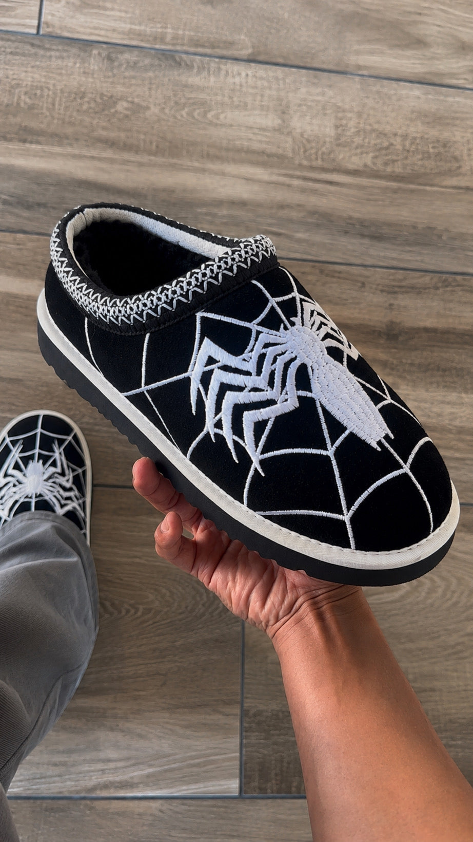 V3nom Slippers (Preorder)